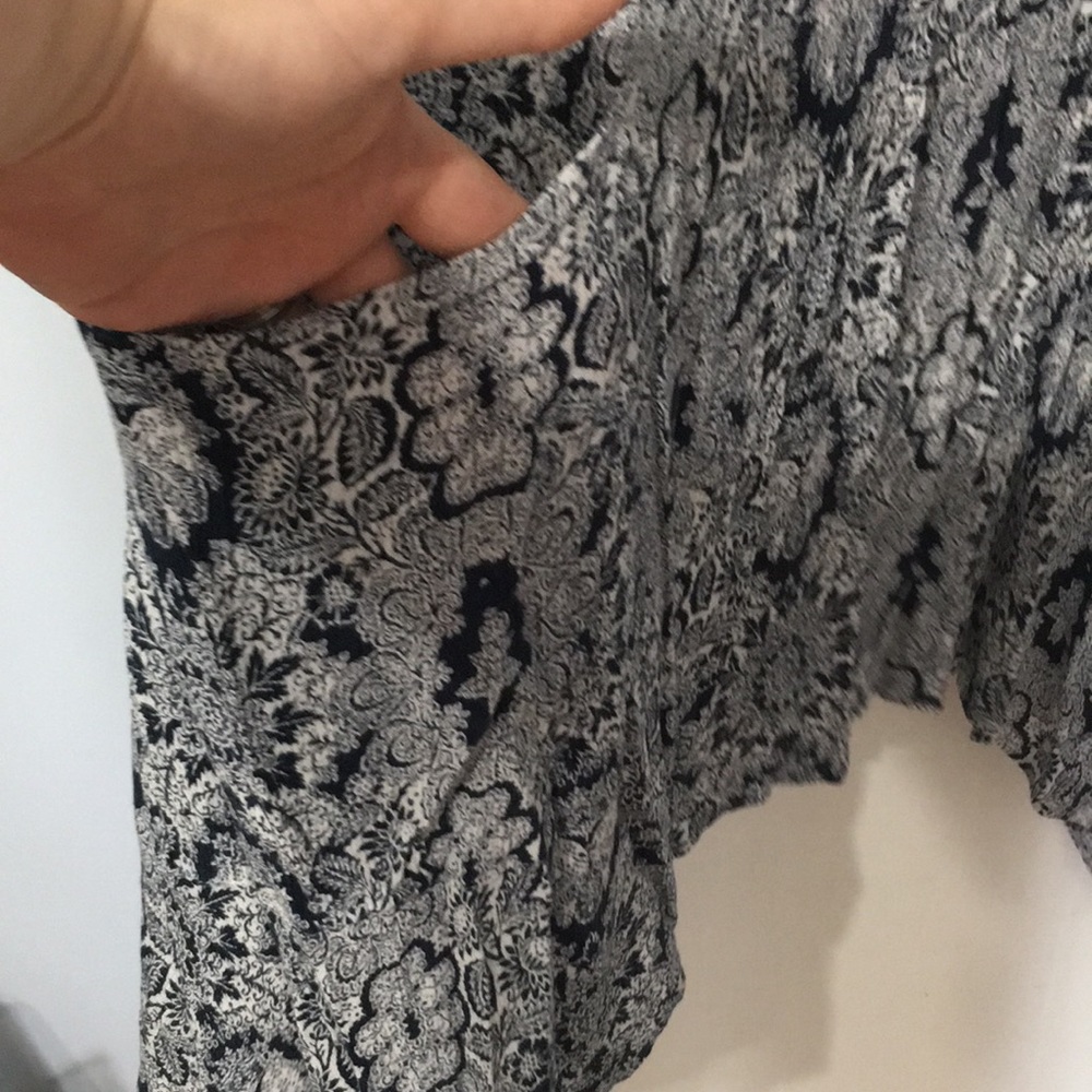 Dress - Picture 4 of 5